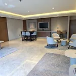 Urbanstays Dubai - Act Tower