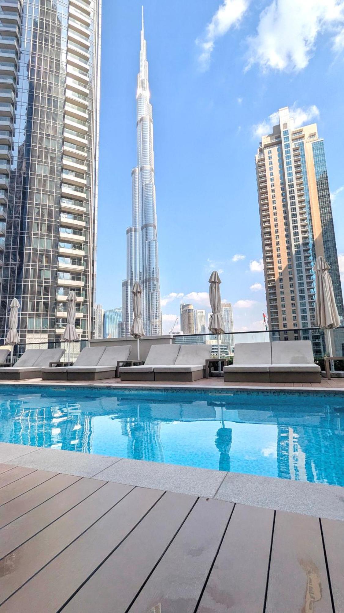 Urbanstays - Act Tower Apartment Dubai
