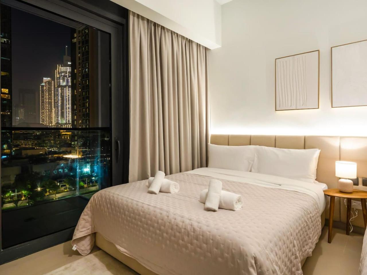 Urbanstays - Act Tower Dubai
