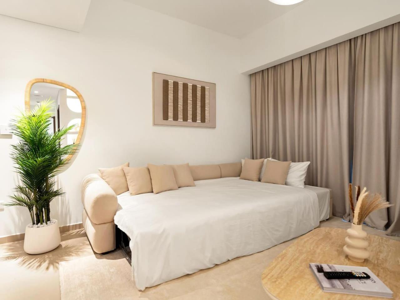 Urbanstays - Act Tower