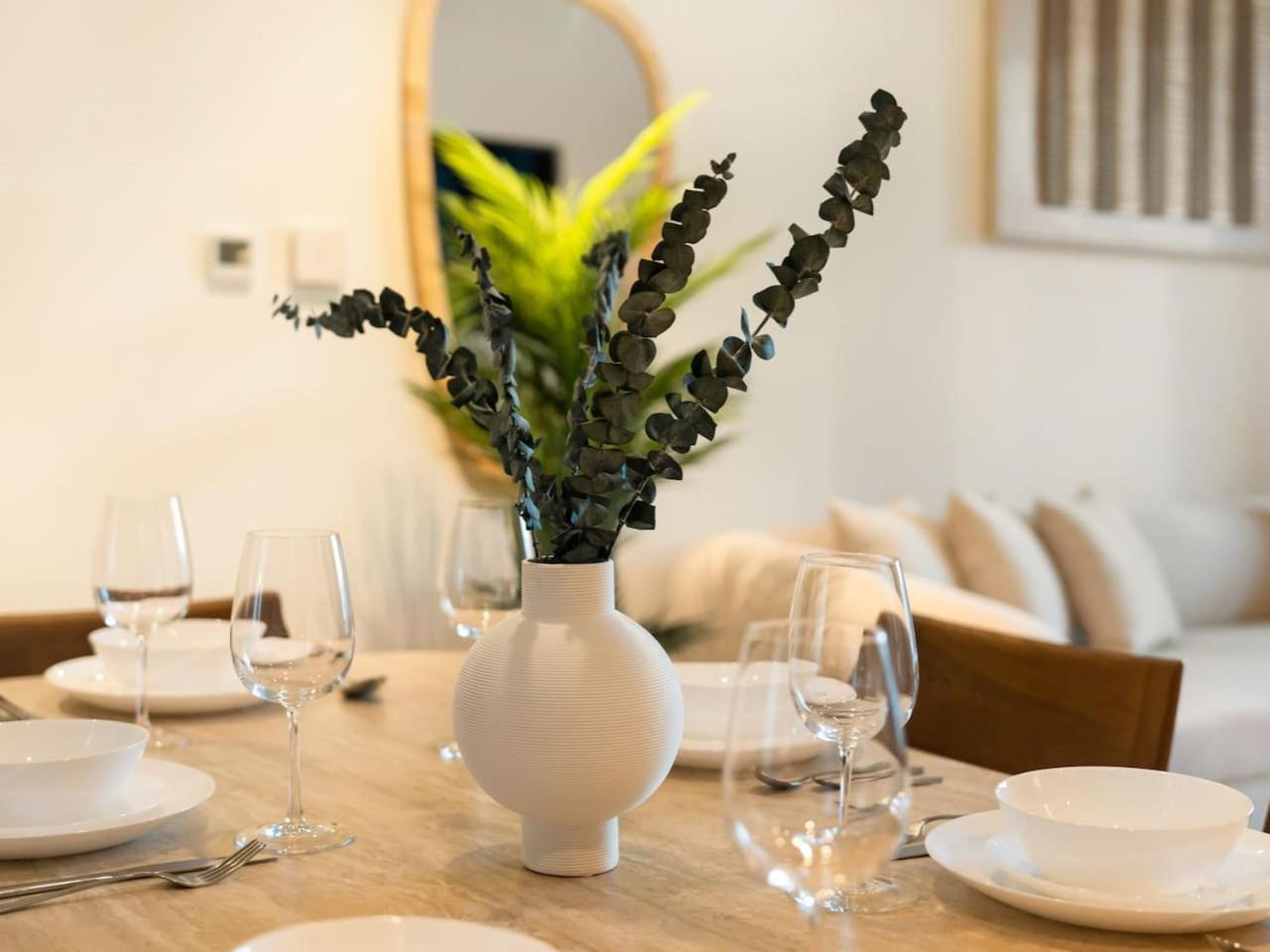 Apartment Urbanstays - Act Tower Dubai