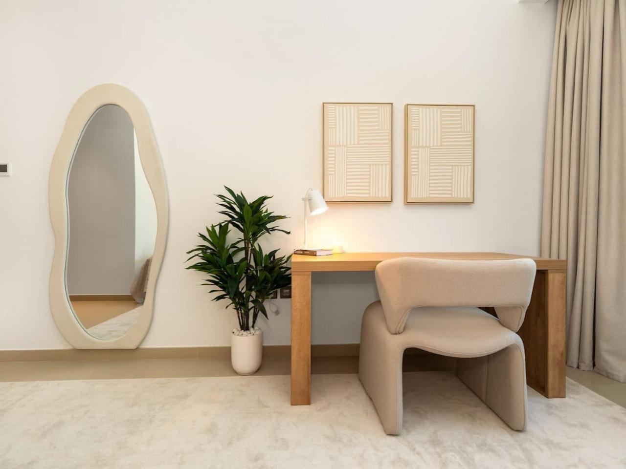 Urbanstays - Act Tower